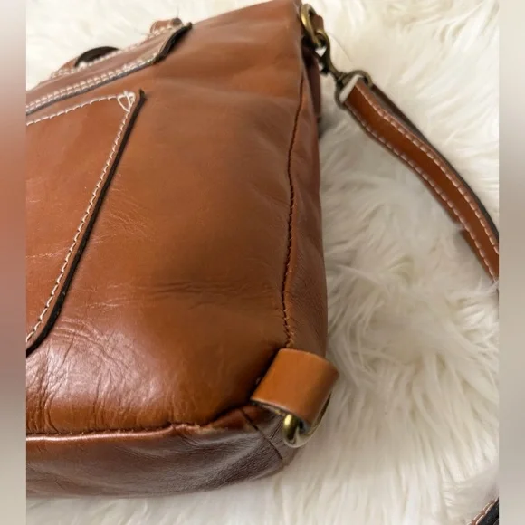 Patricia Nash Tan Leather Men's Backpack - Picture 7 of 11